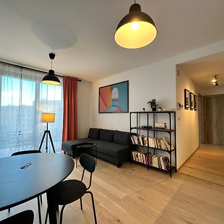 Zwirn1, Uplne Nove, Parkovanie, Klimatizacia, Bratislava Exterior photo